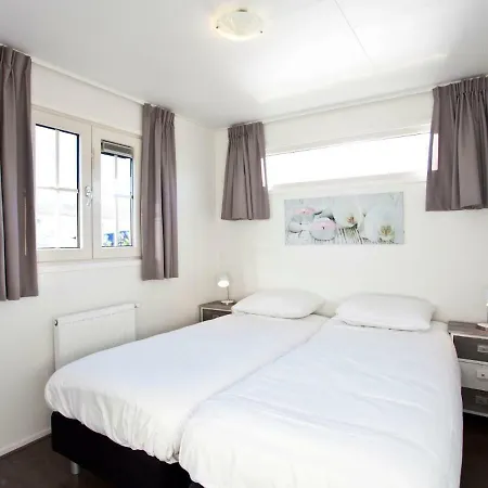 Casa de Férias Holiday Droompark Spaarnwoude.25 *